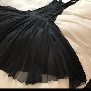 ISO ISO White house black market gown